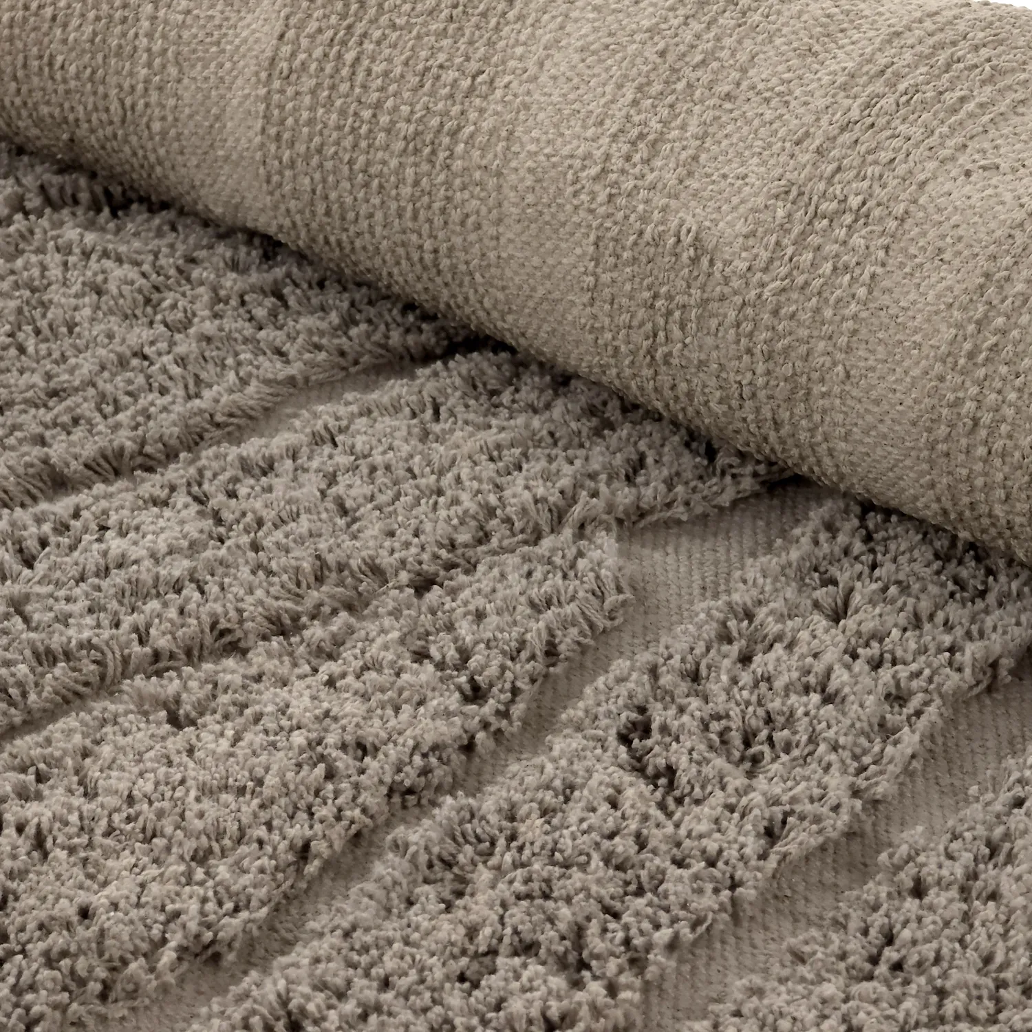 Kolozúci koberec - Farley Natural Cotton Shaggy (taupe)