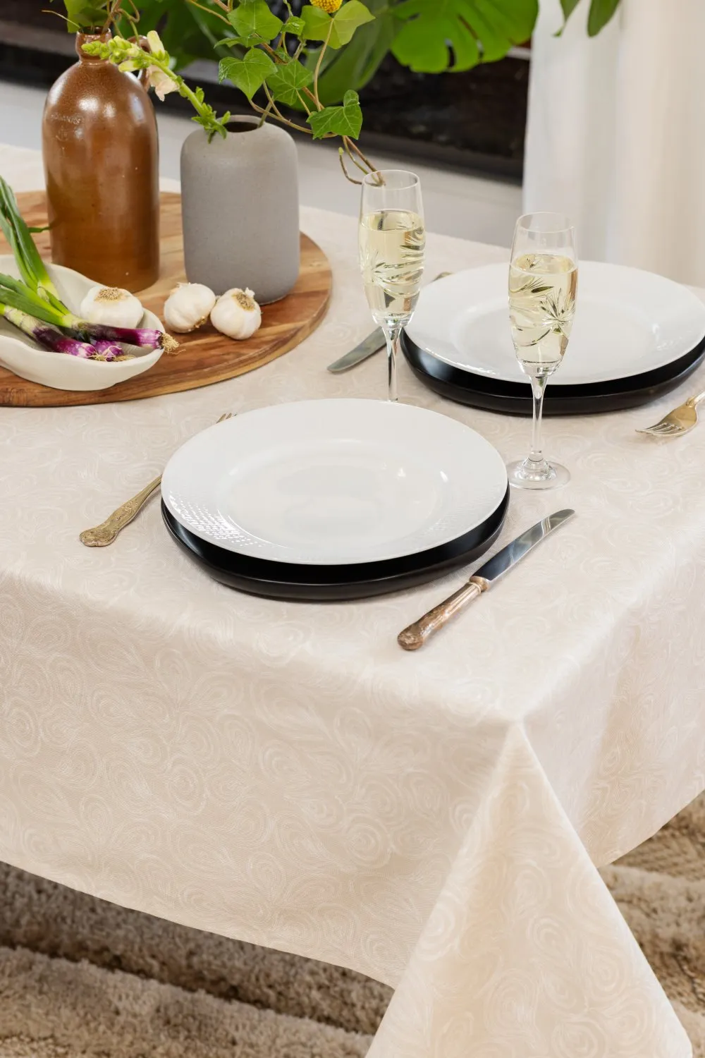 Obrus z bavlny Merja (béžový)