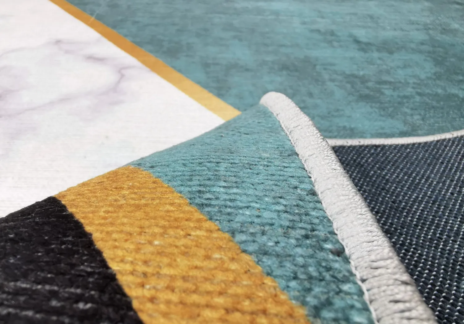 Koberec Wilton - Savino (čierna/biela/zelená)