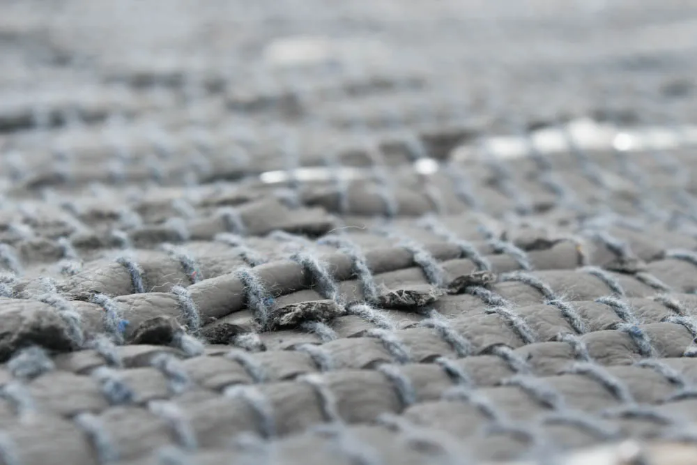 Koberec z kusov - Nordal Design (šedá koža)