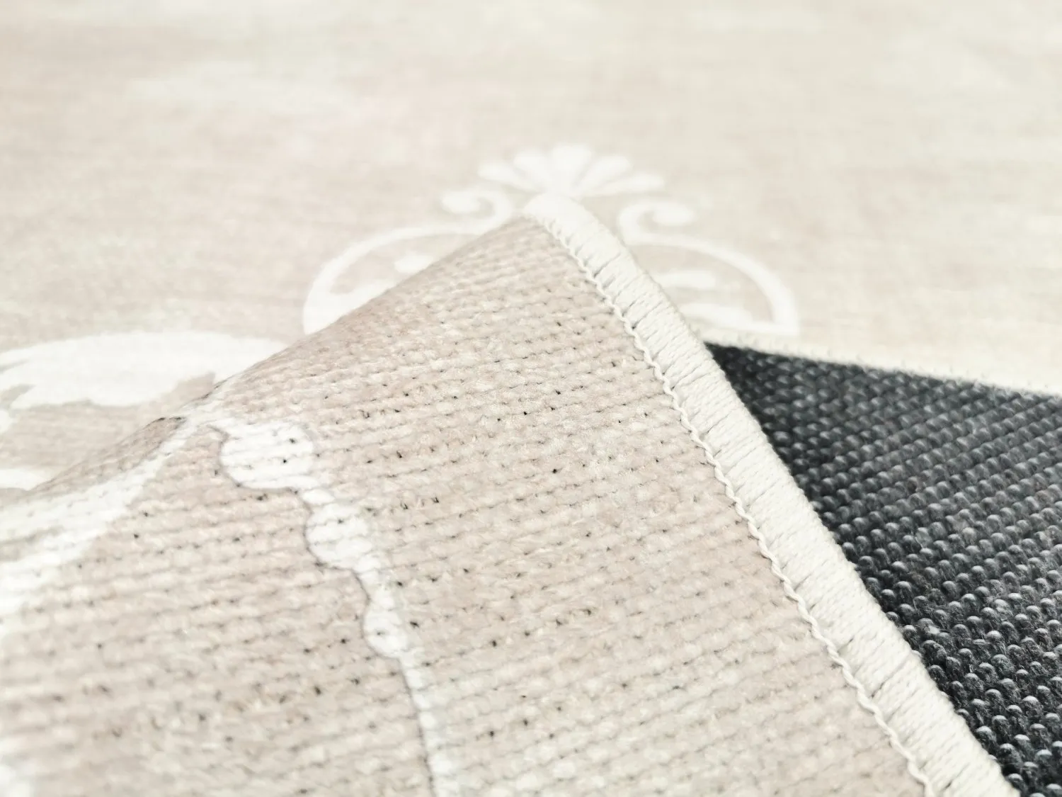 Koberec Wilton - Santi (béžová/biela)