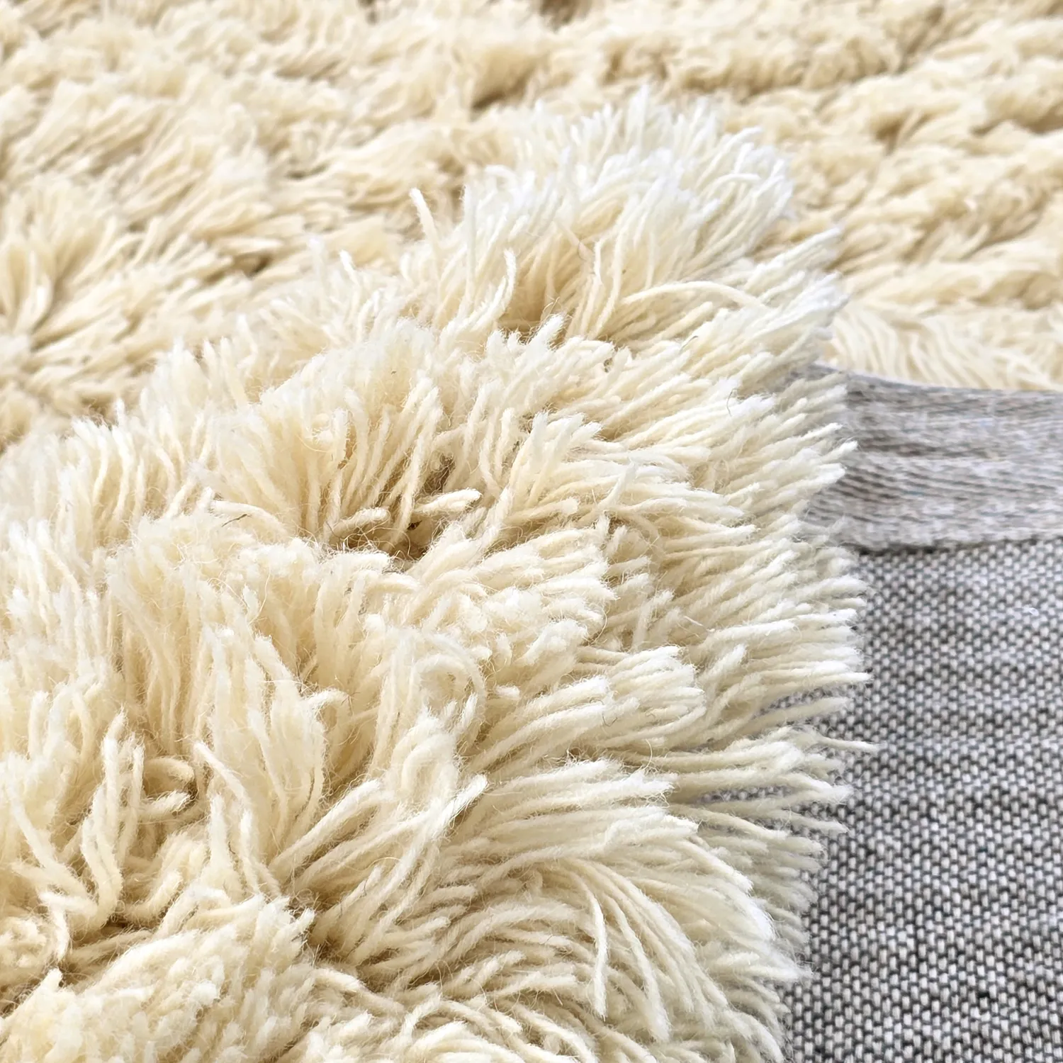 Kulatý koberec - Aliste Wool Shaggy (alabastrový lesk)