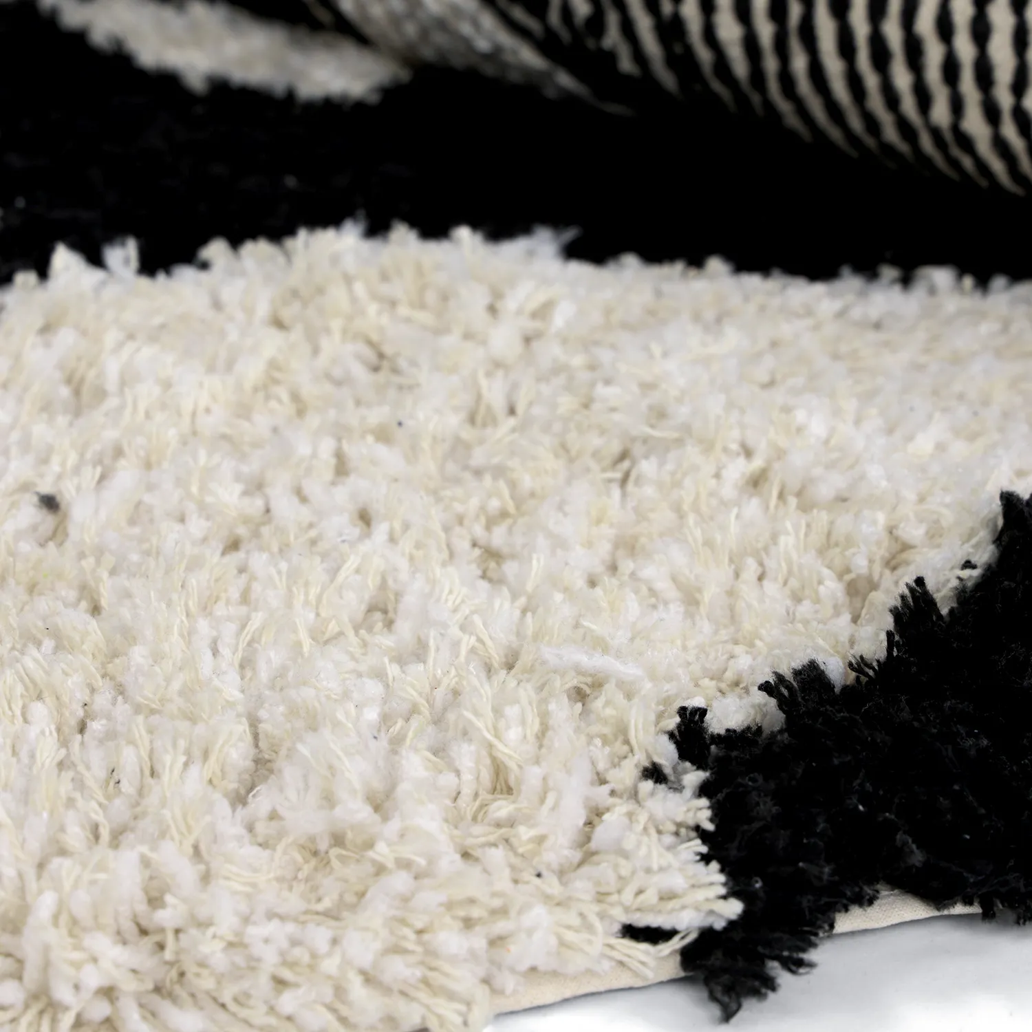 Rund matta - Marvao Natural Cotton Shaggy (offwhite/svart)