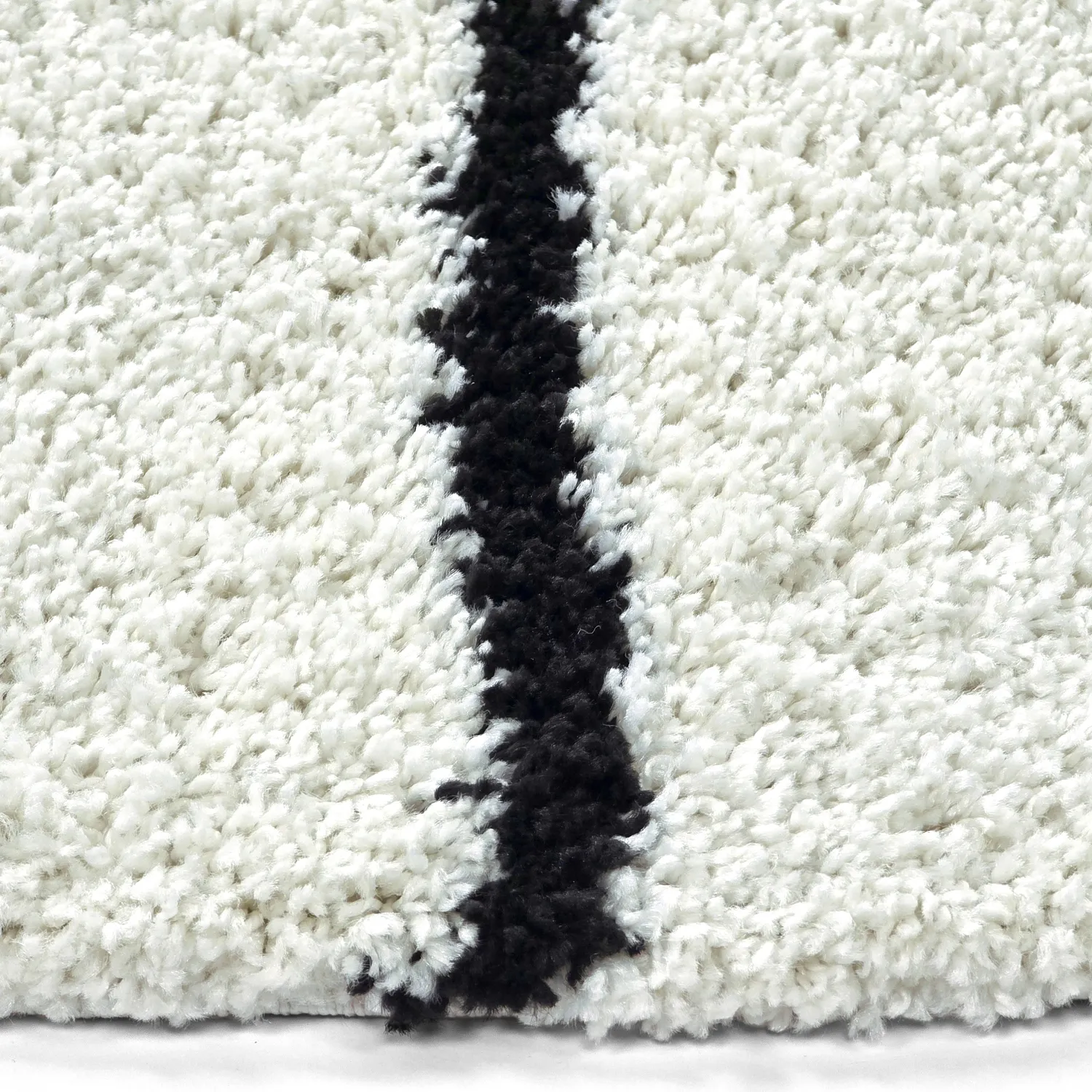 Koberce okrúhle - Eze (biela/čierna)