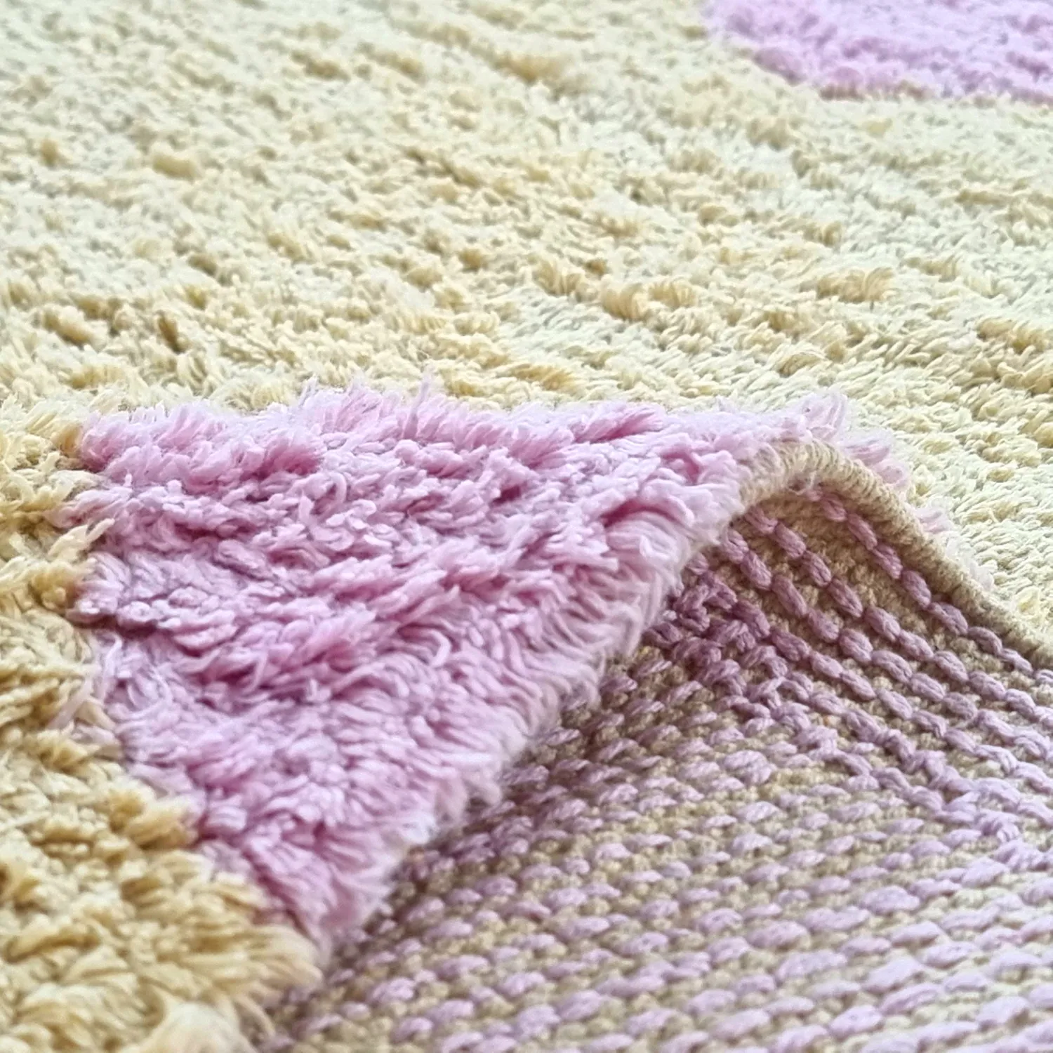 Koberce s dlhým vlasom - Amira Natural Cotton Shaggy (béžová/fialová)