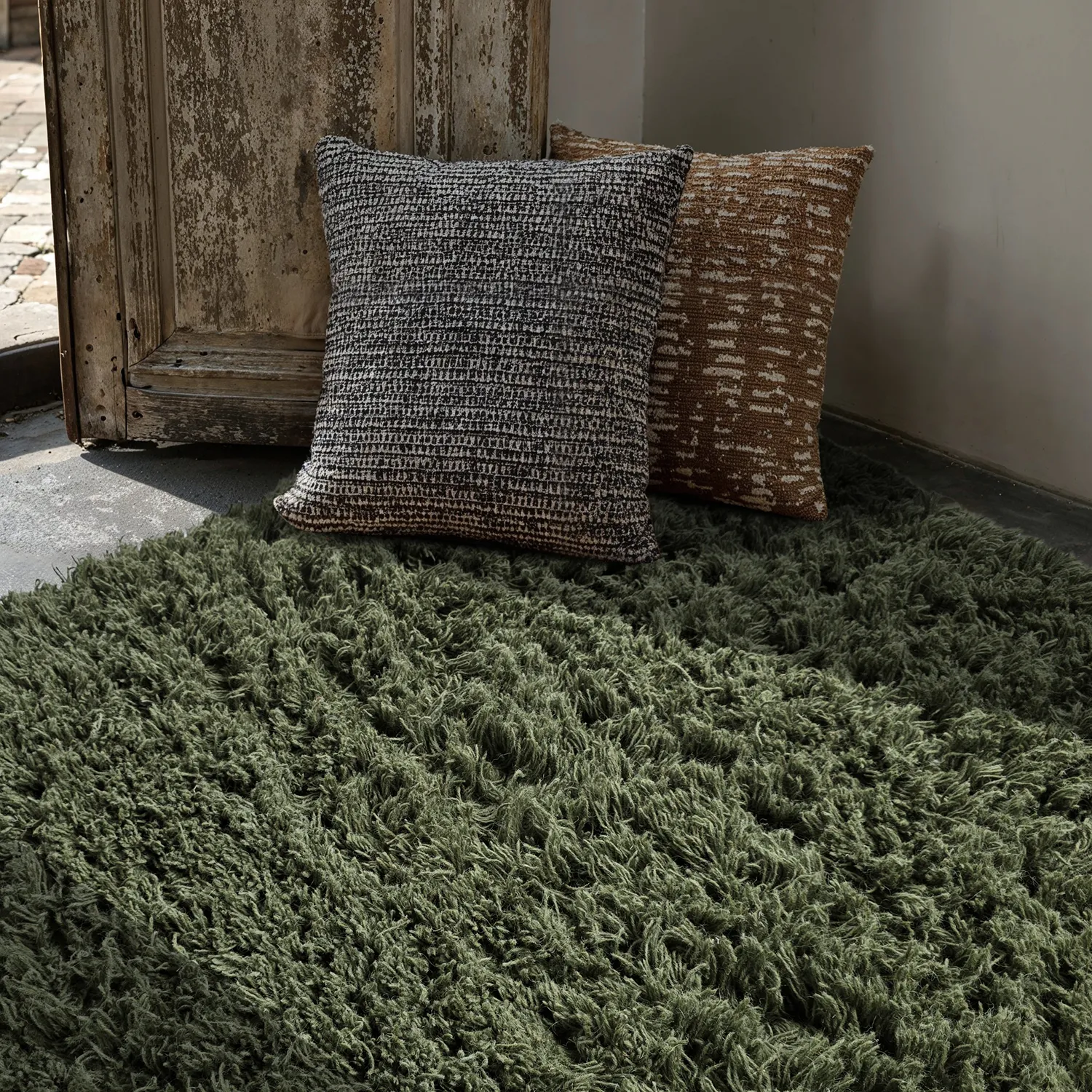 Koberce s dlhým vlasom - Fassale Hand Woven Wool Shaggy (machovo zelený)