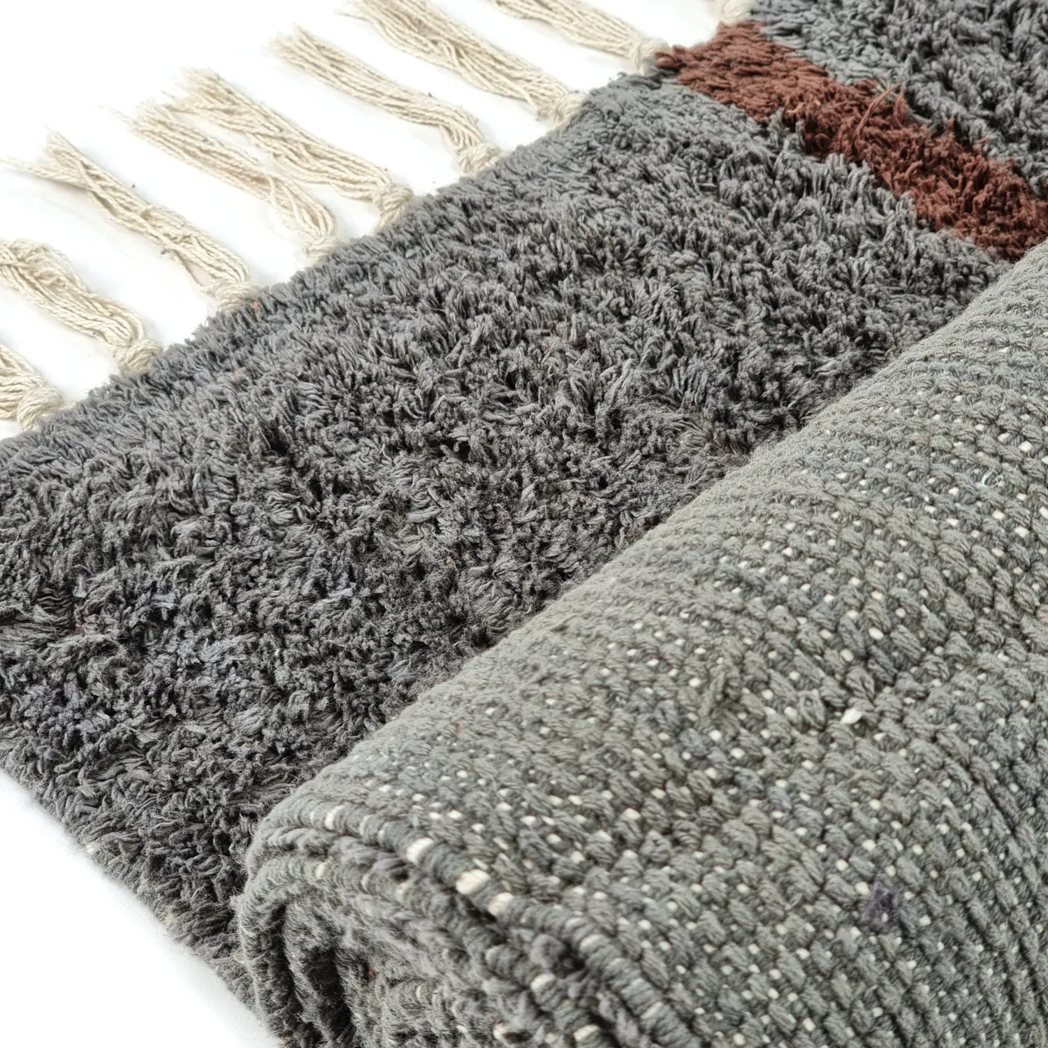 Koberce s dlhým vlasom - Leora Natural Cotton Shaggy (čierna/hnedá)