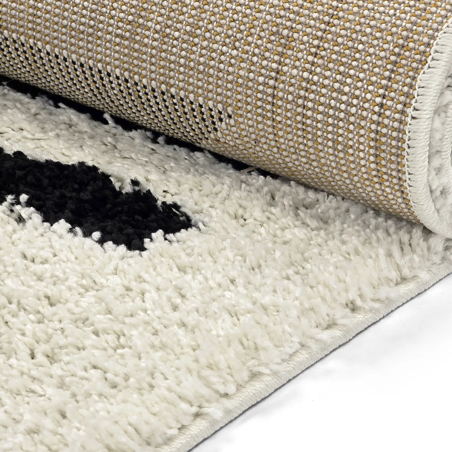 Koberec s chlpmi - Hnedý (čierny/biely)