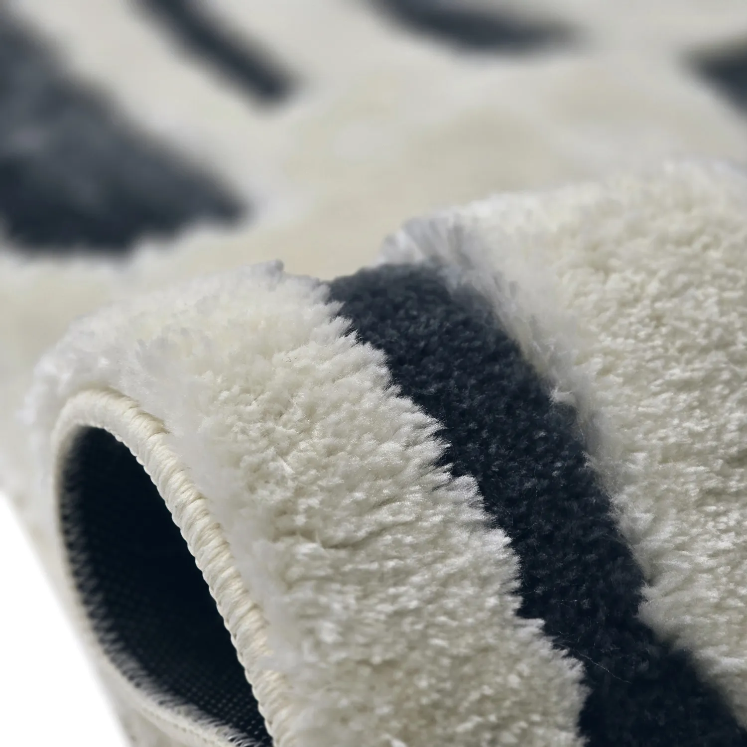 Koberce s dlhým vlasom - Palmyra (biela/námornícka modrá)