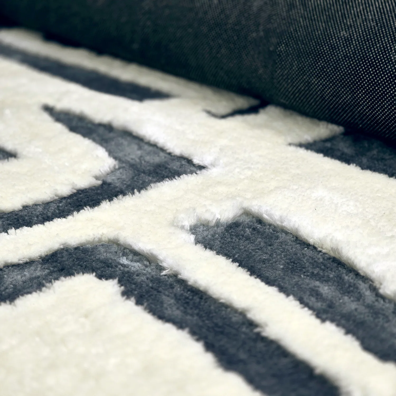 Koberce s dlhým vlasom - Palmyra (biela/námornícka modrá)