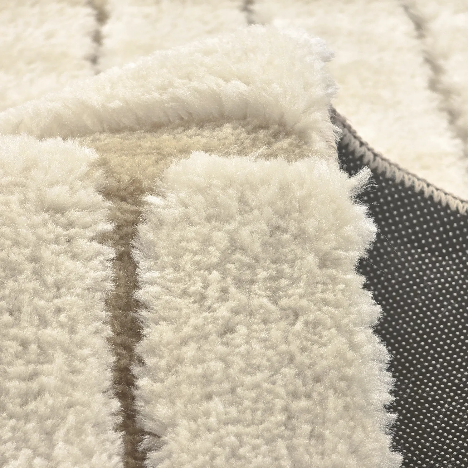 Koberce s dlhým vlasom - Tyros (béžová/krémová)