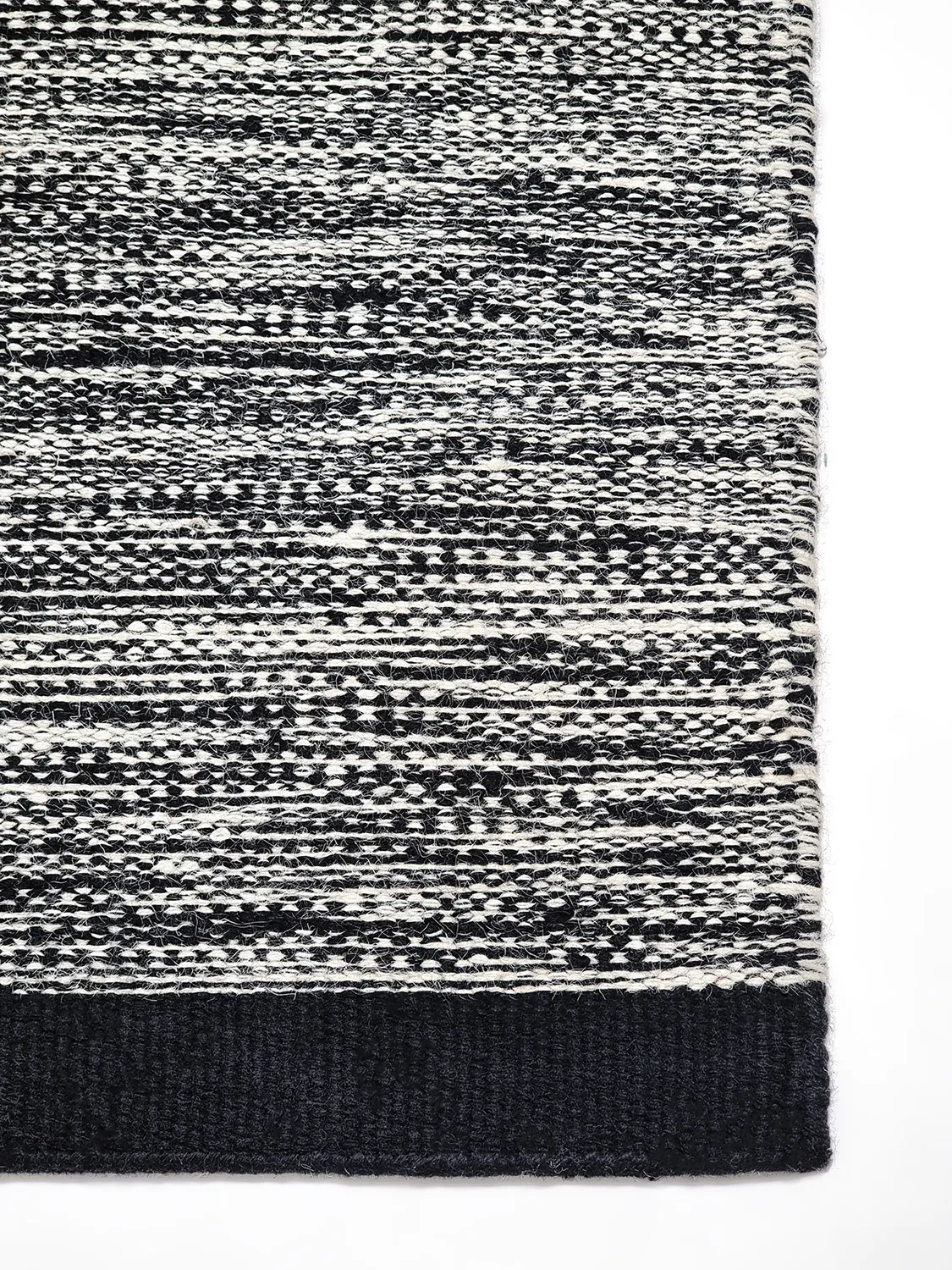 Vlnený koberec - Savona (čierna)
