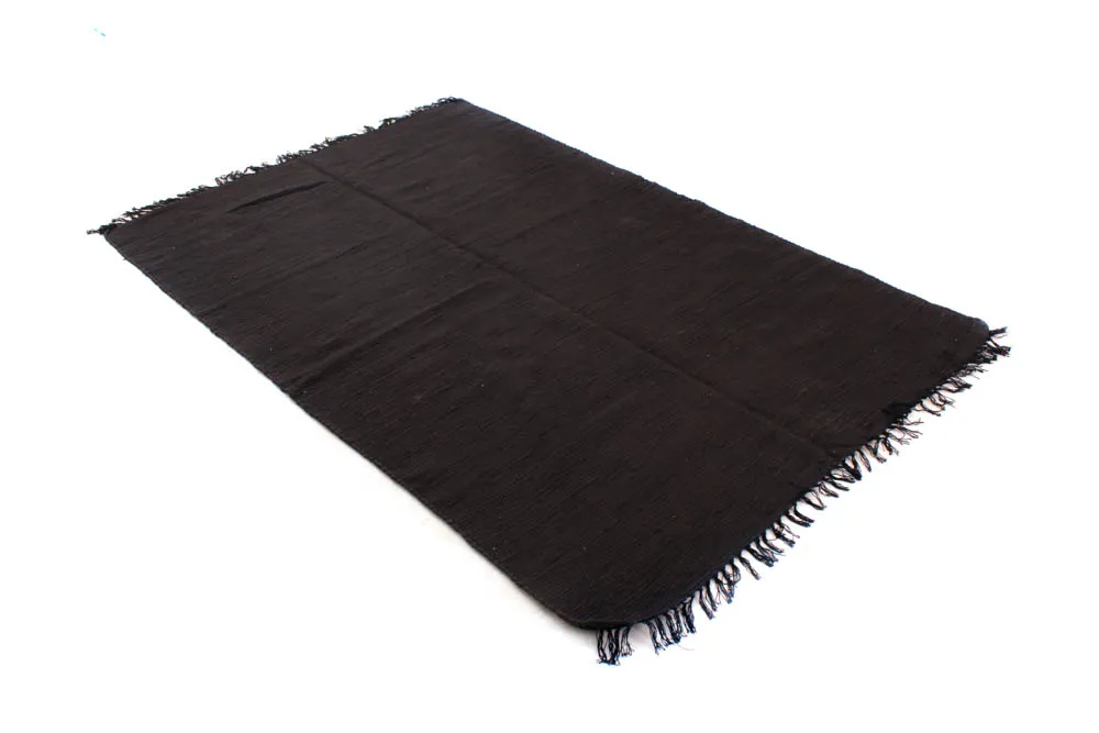 Koberec z kusov - Silje (čierna)