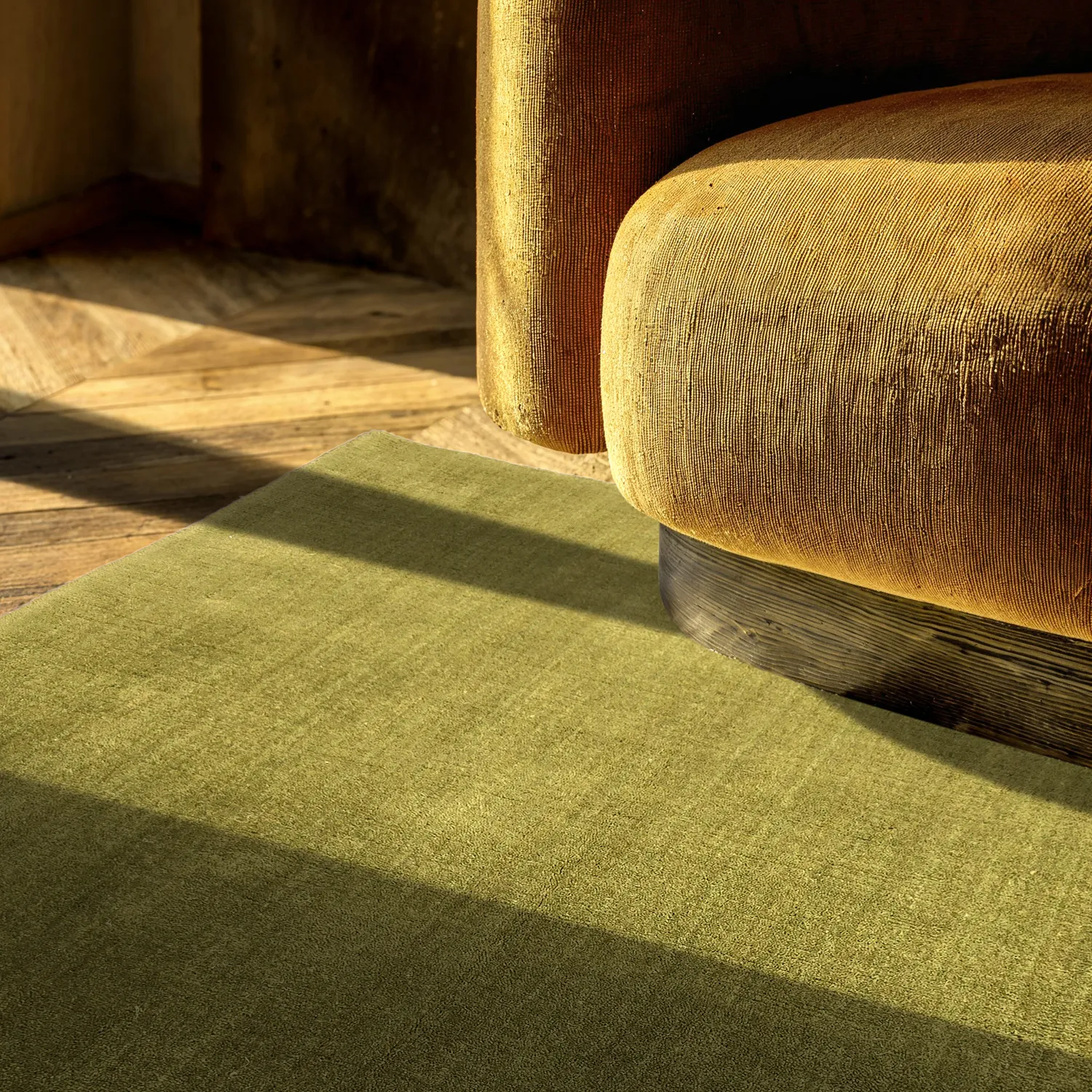 Vlnený koberec - Rozel ručne tkaná vlna Premium (machovo zelená)