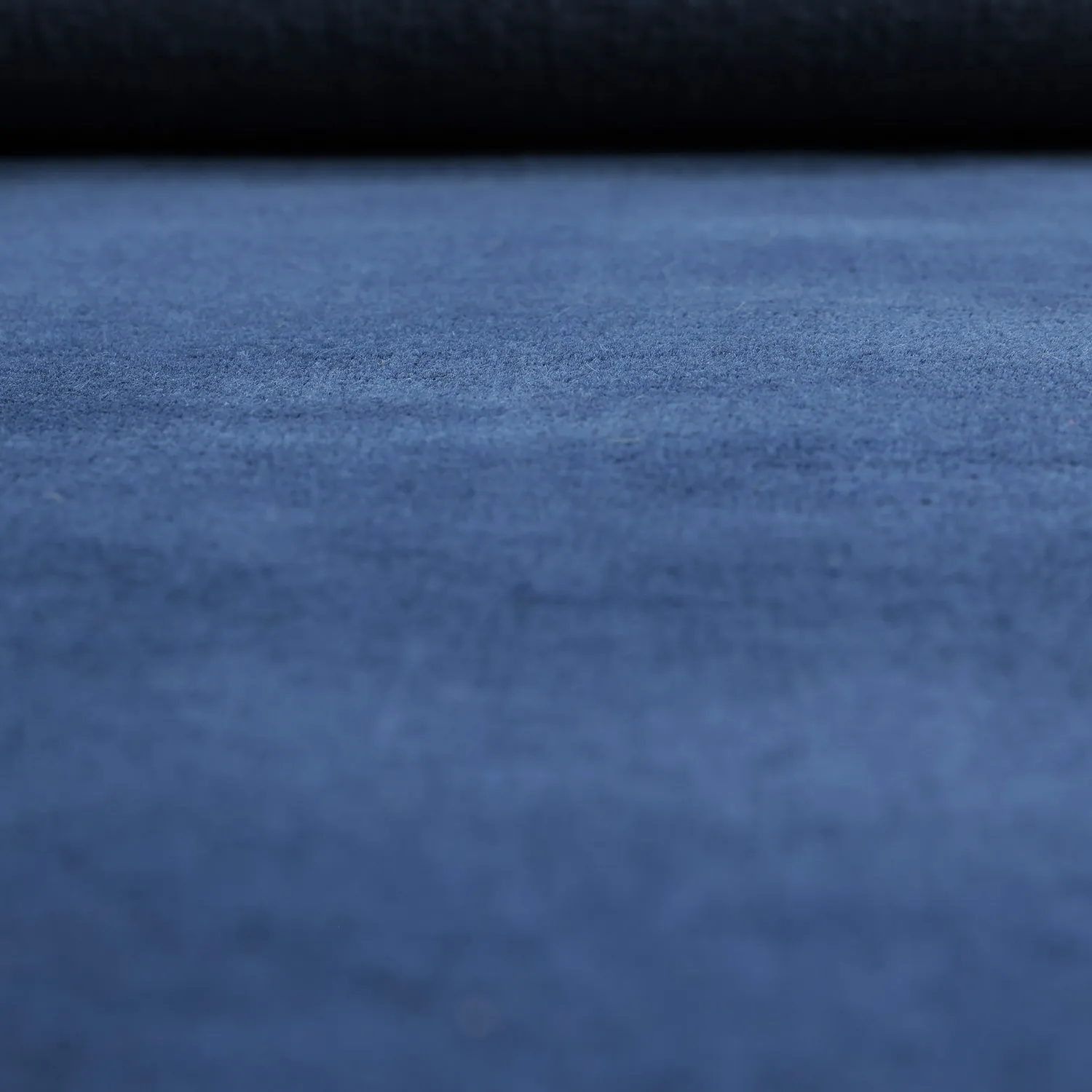 Vlnený koberec - Rozel Handloom Wool Premium (námorníctvo)