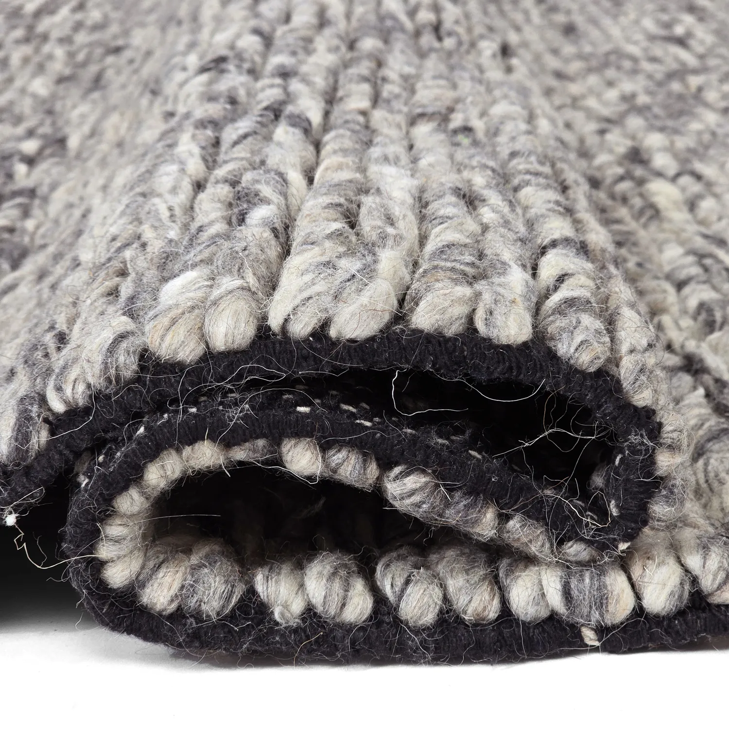 Vlnený koberec - Talvia Braided Wool (tmavošedý)