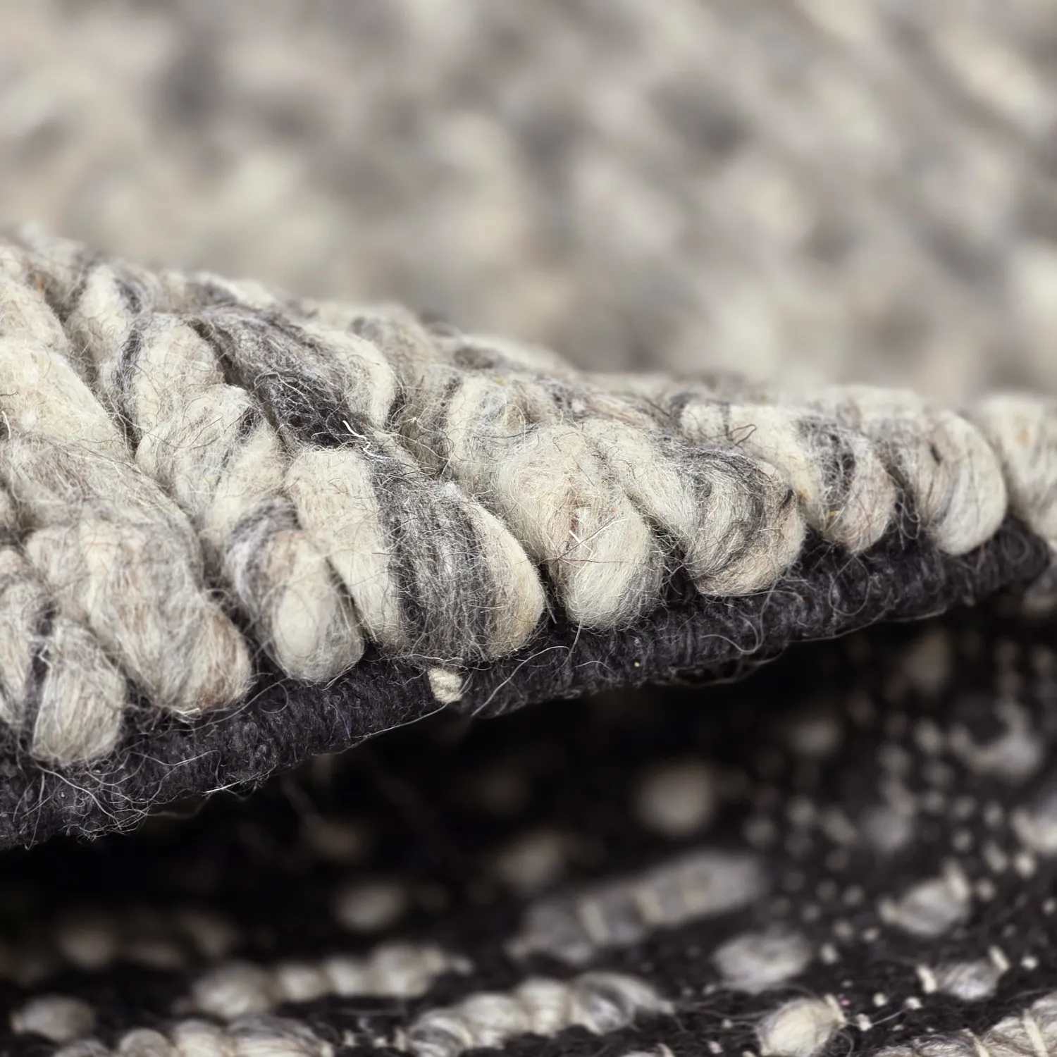 Vlnený koberec - Talvia Braided Wool (tmavošedý)