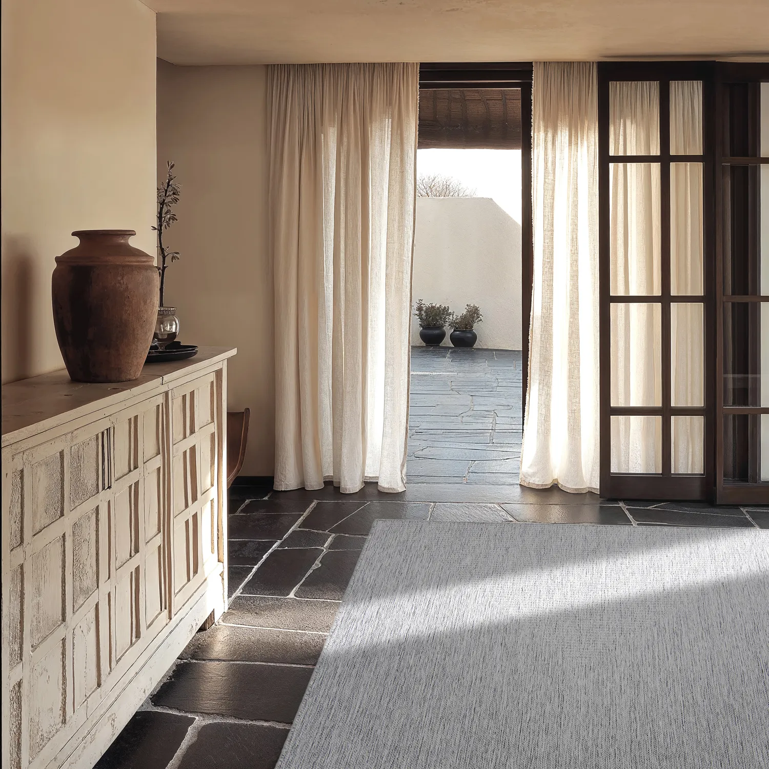 Koberec na vnútorné a vonkajšie použitie - Arlo (šedá)