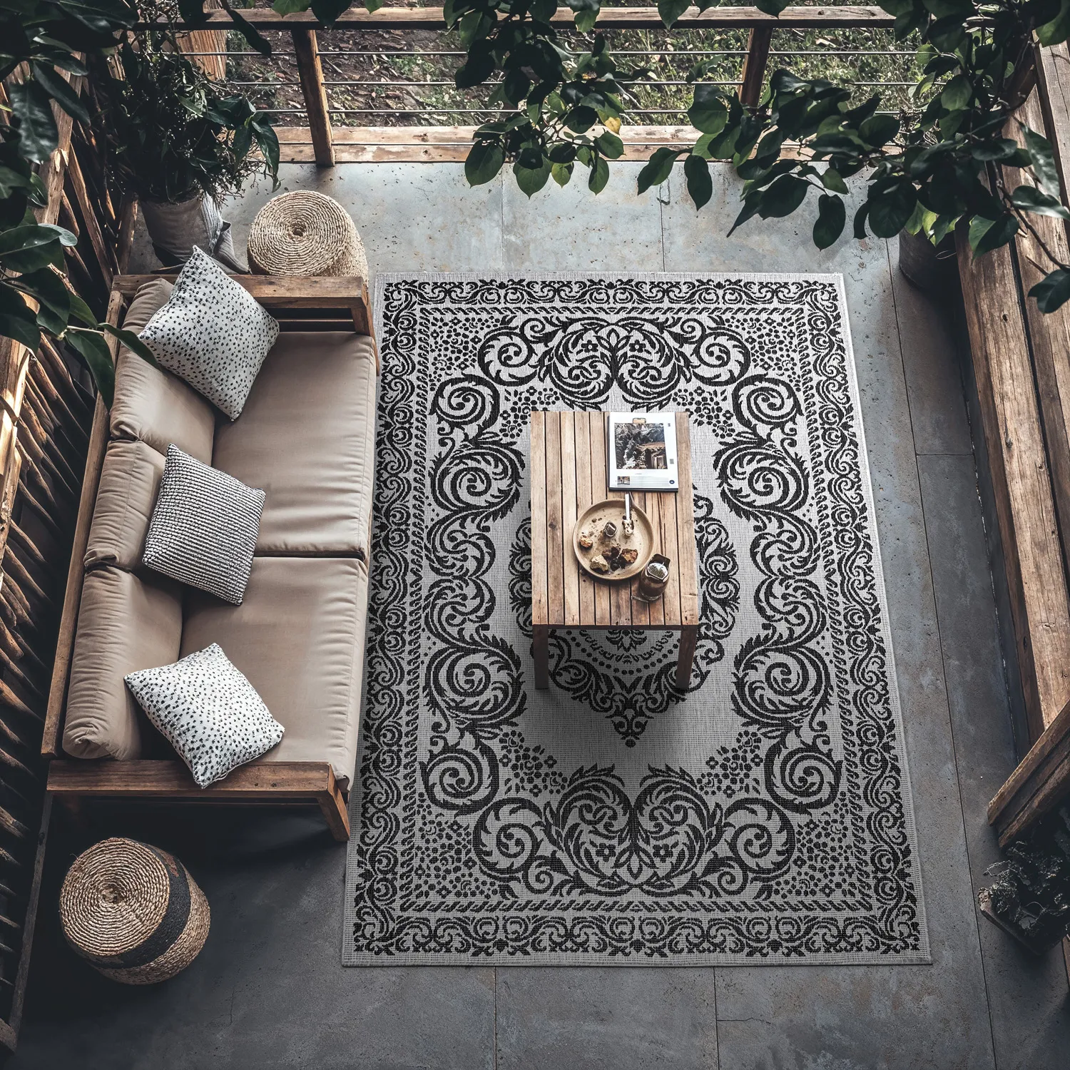 Koberec na interiér a exteriér - Sylvaine (čierny)