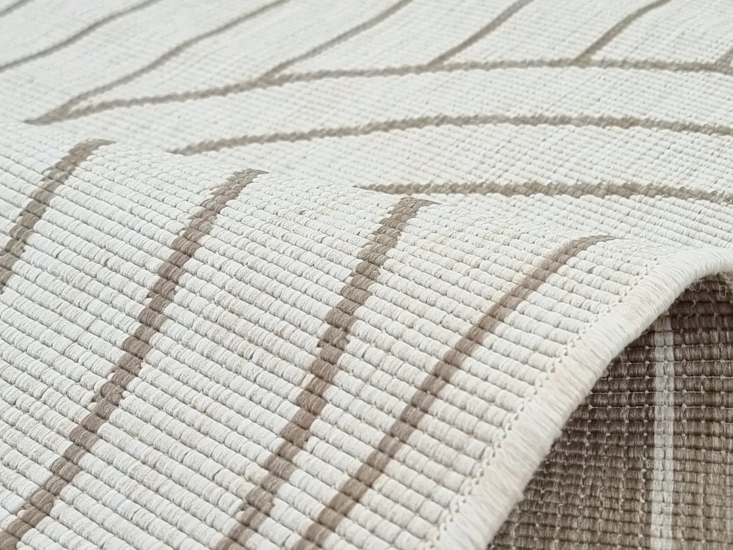 Koberec na interiér a exteriér - Maynard (béžový)