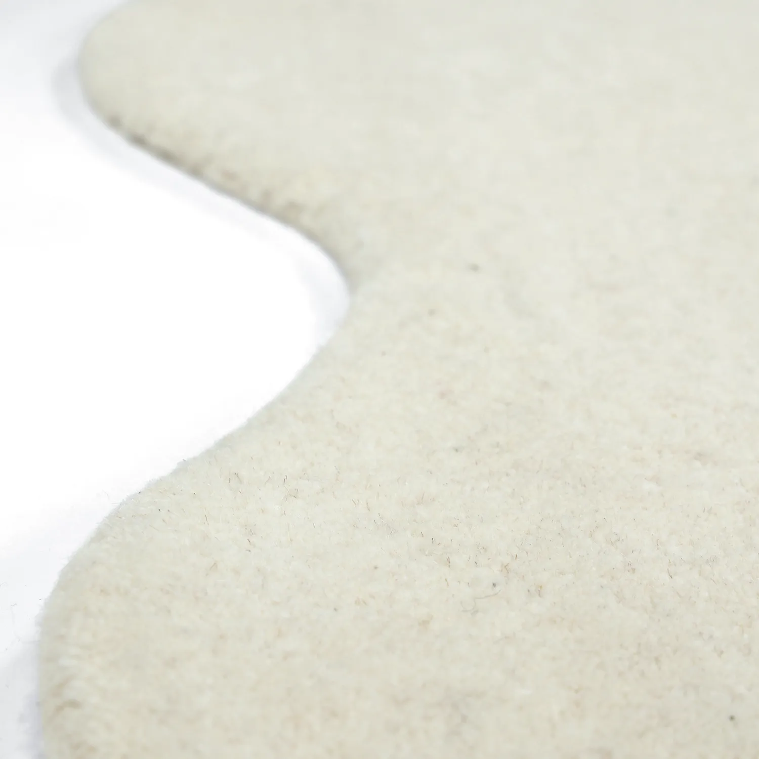 Vlnitý vlnený koberec - Diu Hand Tufted Wool Premium (biely)