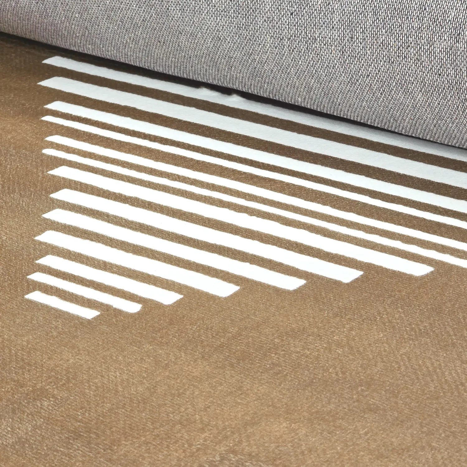 Koberec Wilton - Carmen (hnedá/biela)