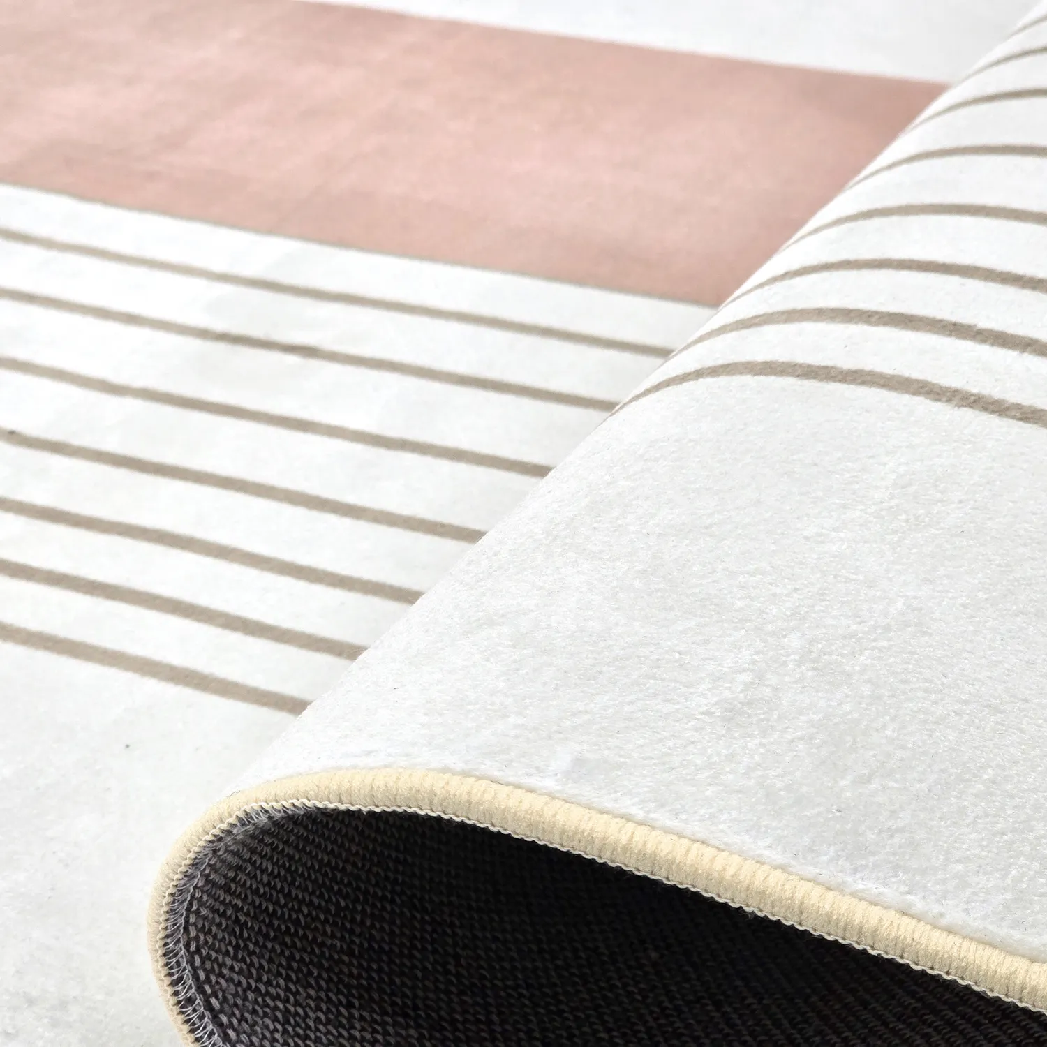 Koberec Wilton - Delft (ružový/multi)