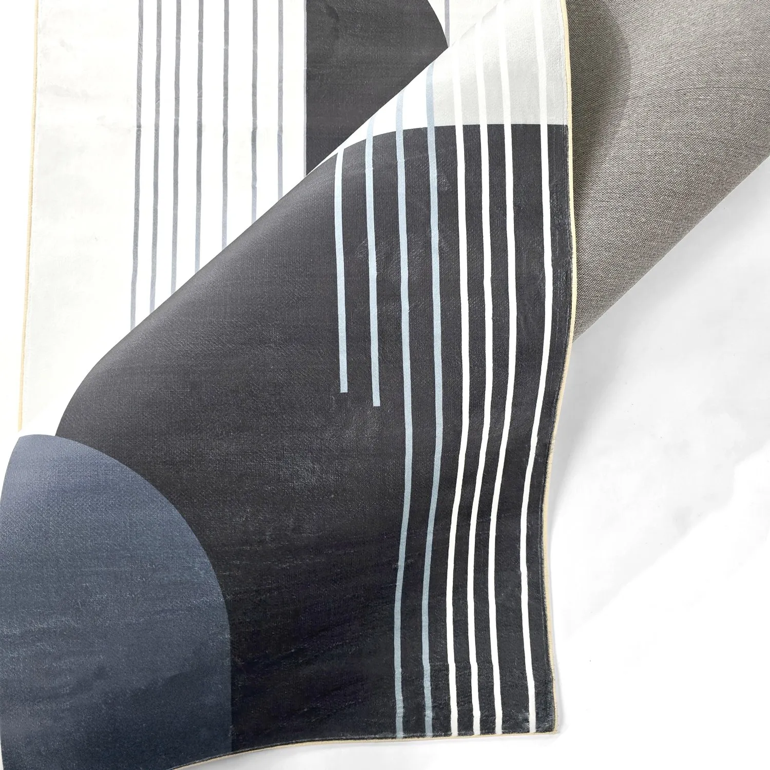 Koberec Wilton - Delft (biely/sivý/čierny)