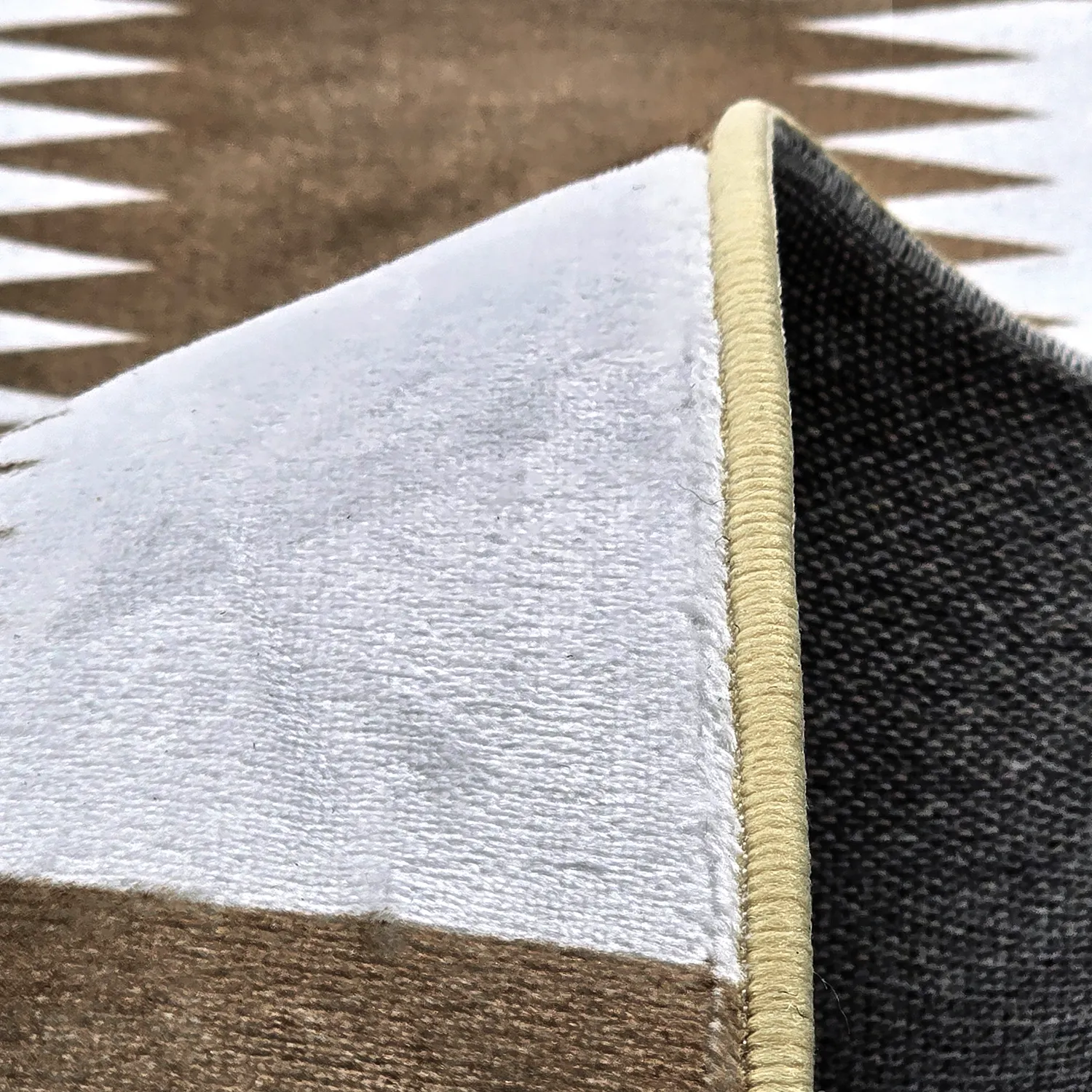 Koberec Wilton - Gobi (hnedý/biely)