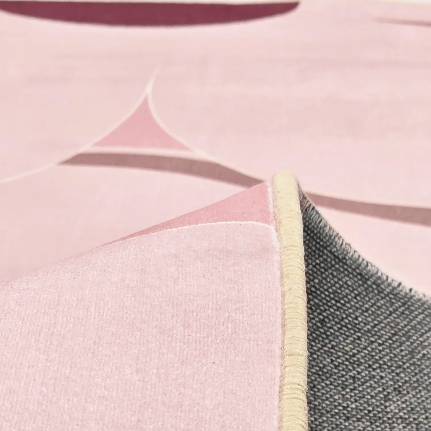 Koberec Wilton - Honfleur (ružový/multi)