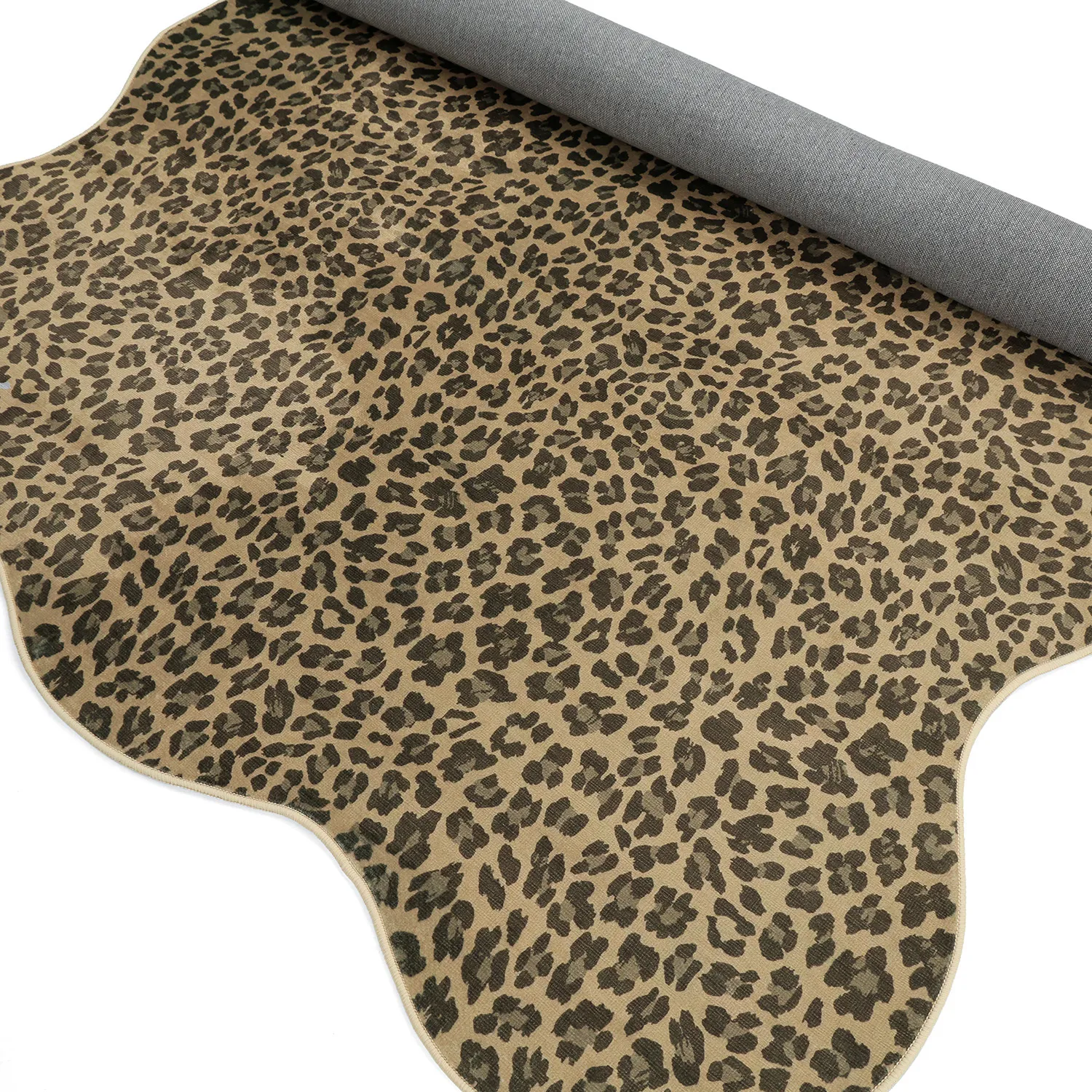 Leopard (hnedý)