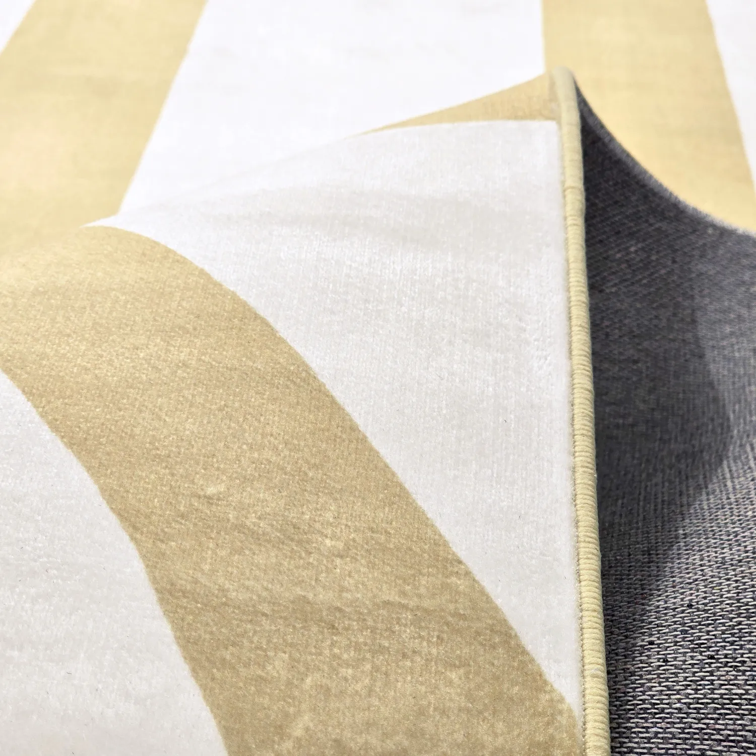 Koberec Wilton - Obidos (béžový/biely)