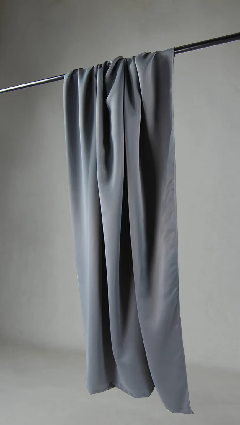 Záclony - Záclona blackout Alina (tmavo šedá)